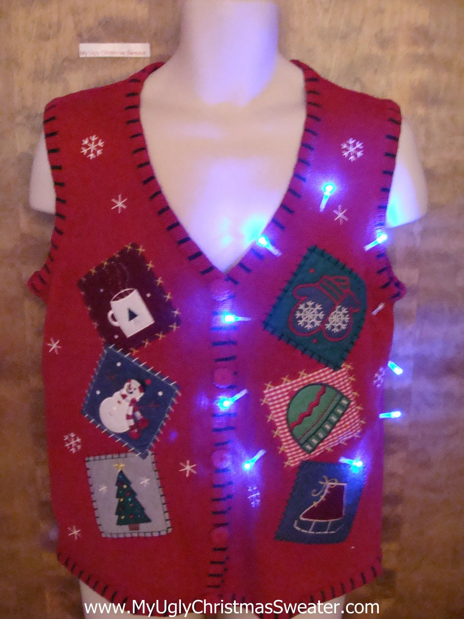 Cute Plaid Patchwork Christmas Sweater Vest with Lights