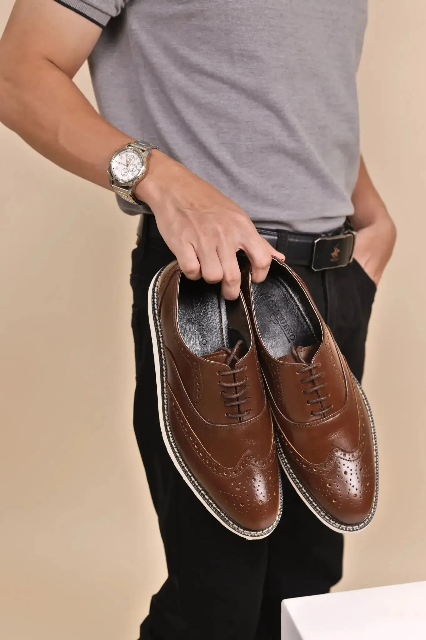 GUEVARRA Wingtip Oxford in Rubber Sole - Walnut