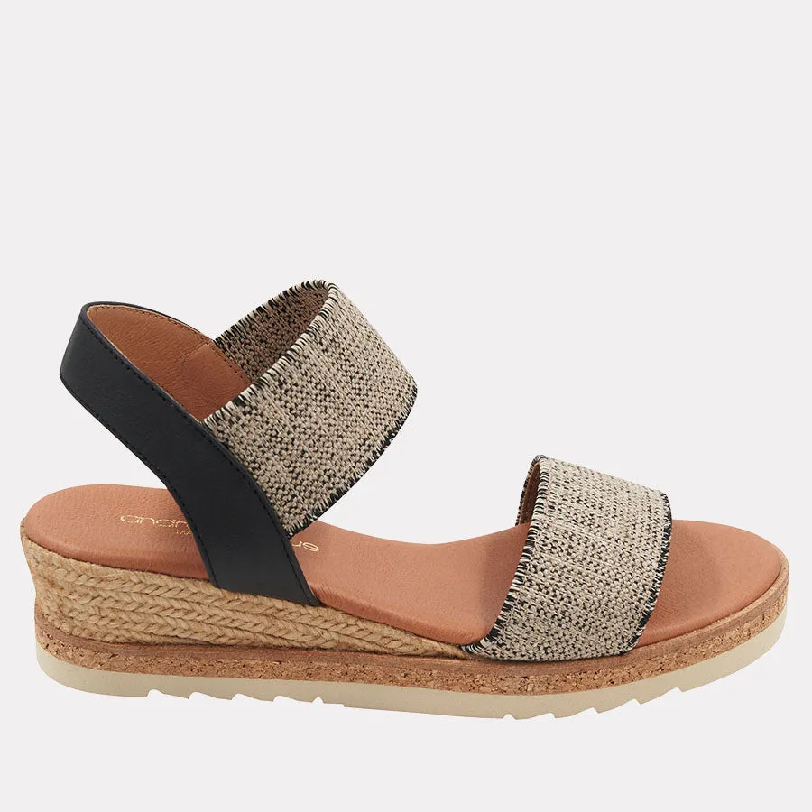 Neveah Linen Wedge