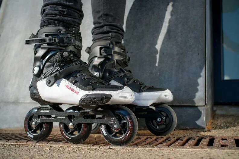 Powerslide Tau 90 Carbon Skates