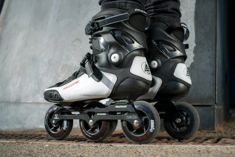 Powerslide Tau 90 Carbon Skates