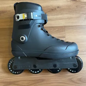 THEM - Black 909 80mm Urban Inline Skates