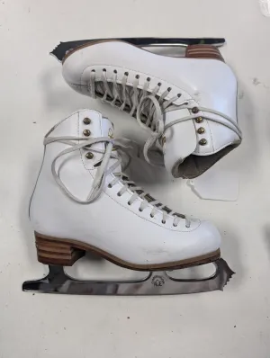 Used Jackson Freestyle Size 5 C Figure Skates